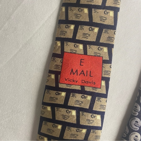 Vintage Vicky Davis Silk Email Tie Y2K Unique Geek Power Necktie Preppy Rare - Picture 3 of 5